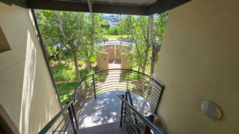 2 Bedroom Property for Sale in Somerset West Western Cape